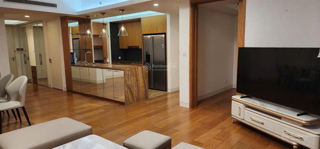 Hàng hiếm cho thuê căn hộ indochina plaza(iph) xuân thủy 2pn, 98m², view đẹp,full đồ, 0372 370 ***