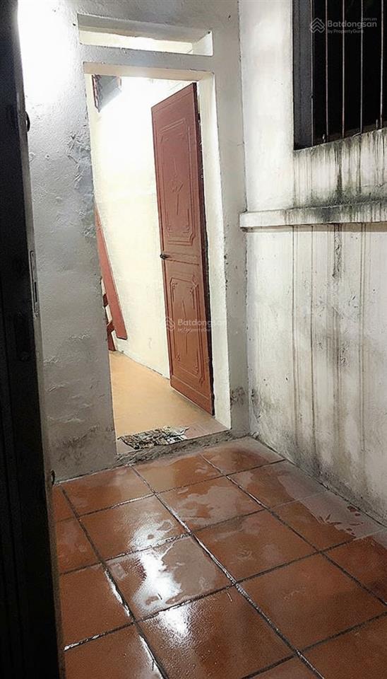 Nhà c4 gác xép, nóng lạnh, gần trường th thanh xuân nam