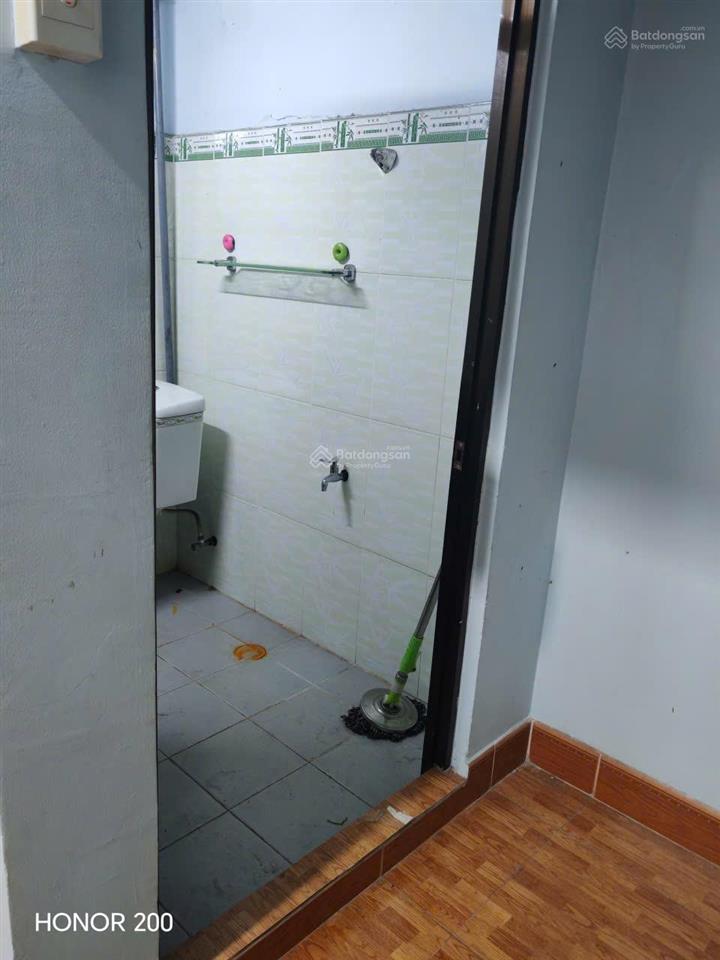 Cho thue nha phan van hon, q12 (72m2/san, tong 02 san)