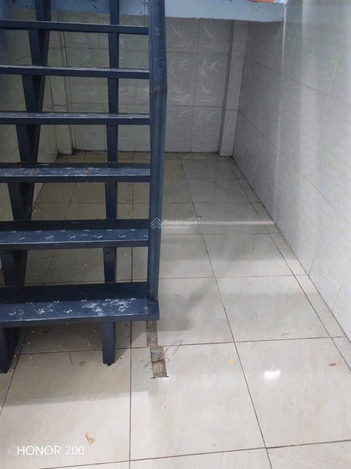 Cho thue nha phan van hon, q12 (72m2/san, tong 02 san)