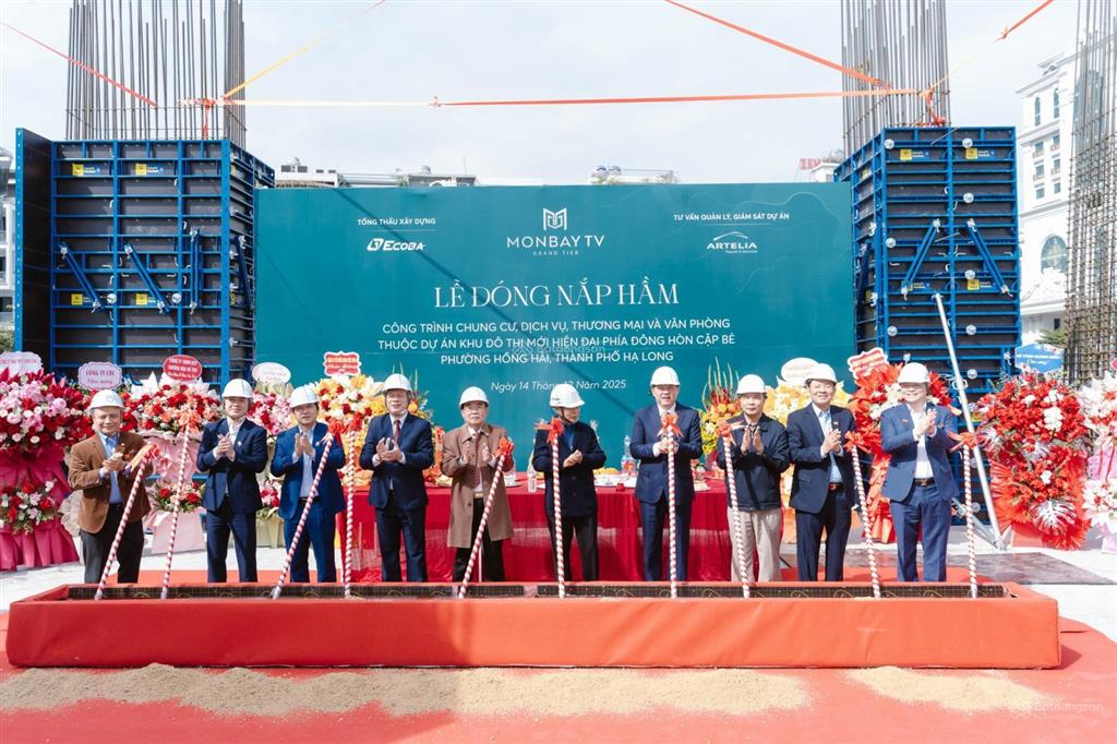 Cần bán căn hộ 2pn view biển tại chung cư mon bay hạ long.  0974 453 ***