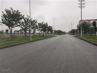 Bạn 950m2 đất và kho xưởng 3 tầng cụm làng nghề đại thắng. mặt đường ngọc hồi phú xuyên 62m