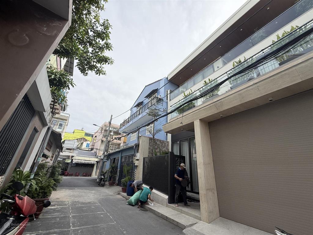 Bán lô đất đường thông xe tải ngay chợ tam hà, đường bàn cờ xung quanh đều là biệt thự