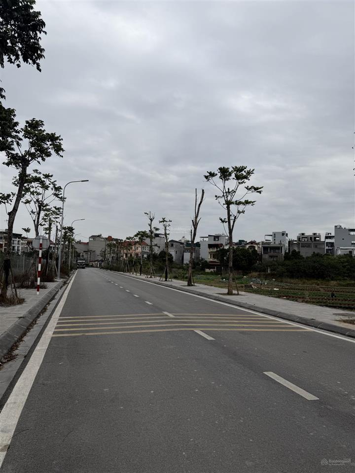 Bán đất gần aeon mall, 2 mặt tiền, ô tô 7 chỗ, 70m2, mặt tiền 4m, giá nhỉnh 11 tỷ.