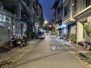 (giảm sâu) hẻm 8m xe tải thông 68m  4 tầng  sổ vuông  nguyễn xí  p26 bình thạnh  11,2 tỷ.