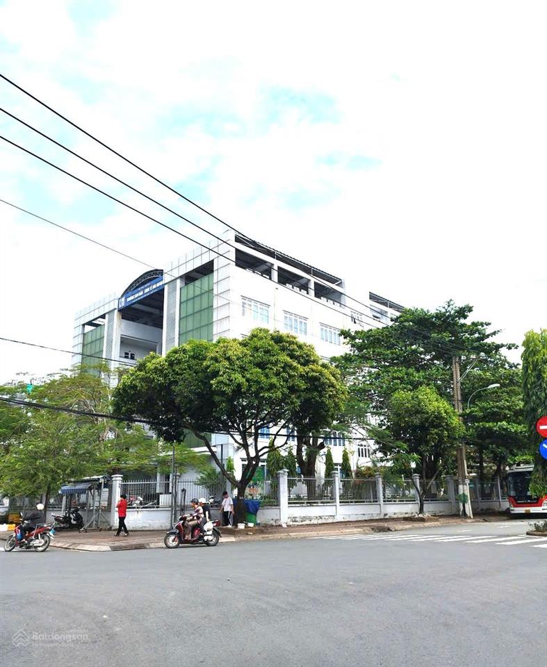 Mặt tiền kinh doanh vip, nở hậu 6m, ngay đỗ xuân hợp. gàn global city, 105m2, nhỉnh 9 tỷ