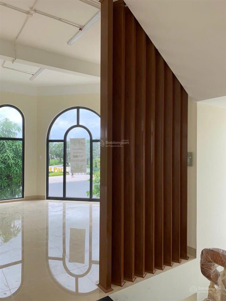 Biệt thự đơn lập giá tốt vin q9 320m²  full nội thất đẹp chỉ 50tr/tháng