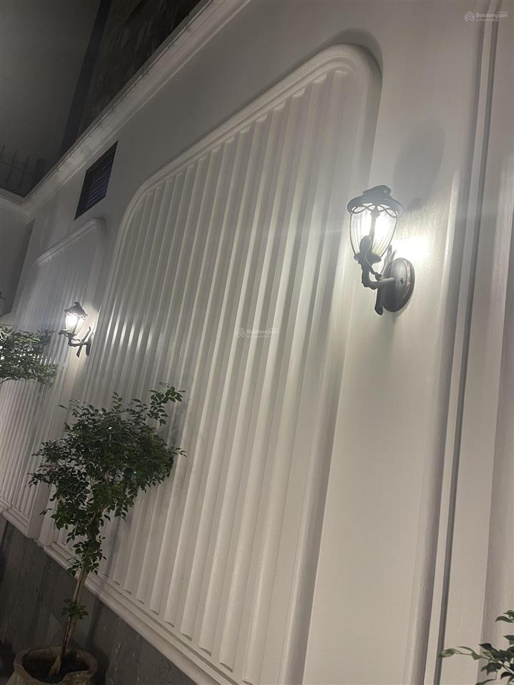 Cực gấp bán biệt thự vườn đào lạc long quân, tây hồ đối diện lotte tây hồ 389m2 32m mt góc vườn hoa