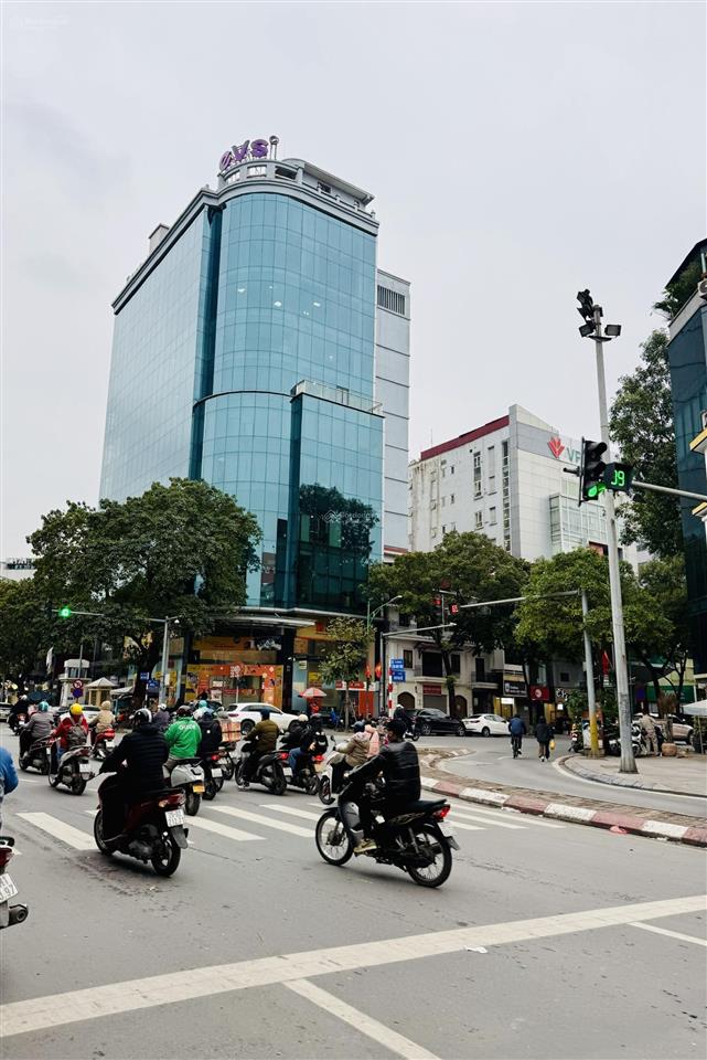 Bán gấp toà nhà văn phòng lô góc mặt phố huế  mặt phố đại cồ việt, 16 tầng 2 hầm thuê full 600m2