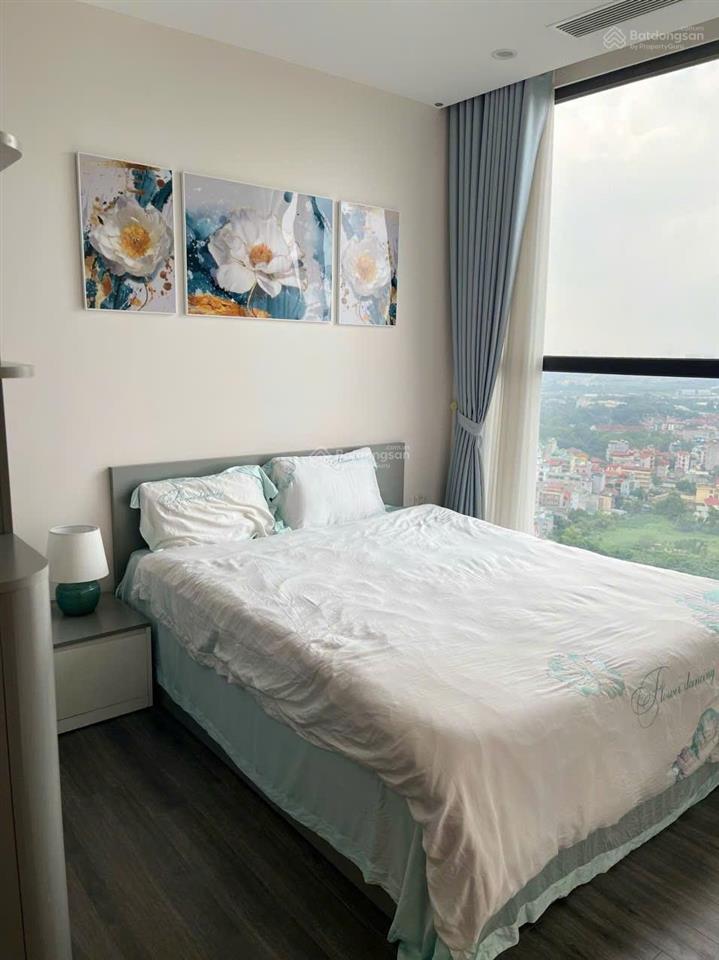 Căn góc 3pn toà r103 view hồ và công viên, chủ cần bán gấp