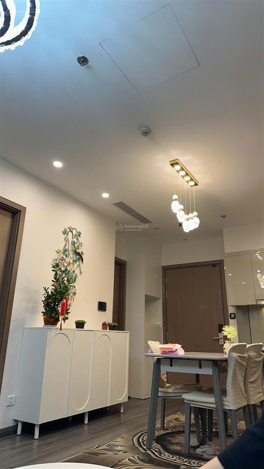 Căn góc 3pn toà r103 view hồ và công viên, chủ cần bán gấp