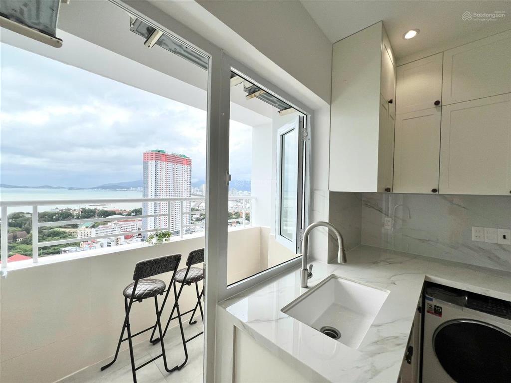 Chủ gửi bán căn đông nam 3124 (tầng 31 số 24) toà oc2a, tầng cao, view biển