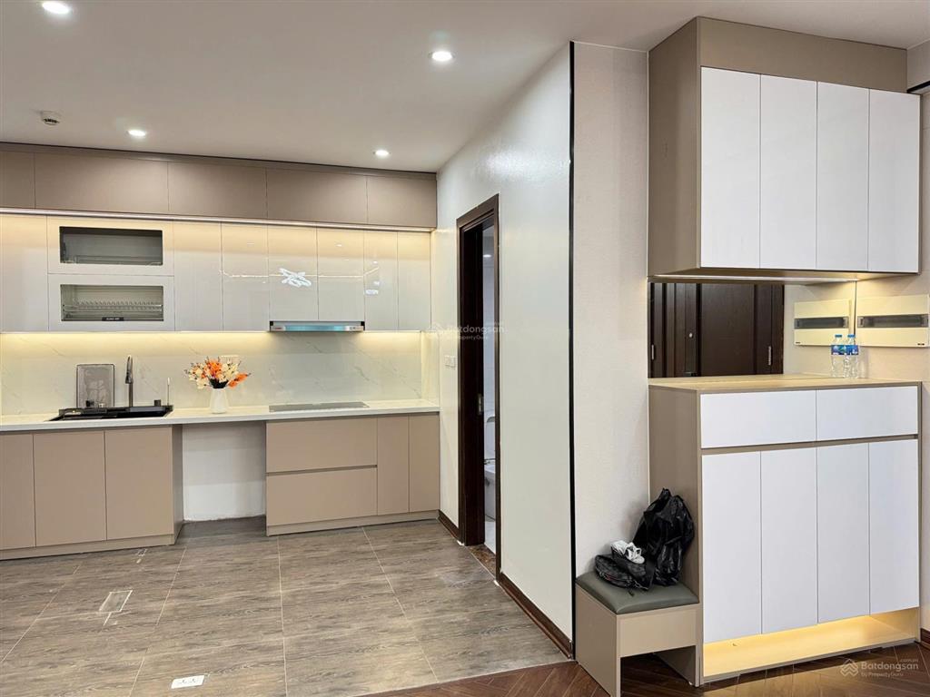 Giá chốt 5,8 tỷ căn 2 ngủ, 2 wc. nhà sạch sẽ, vào ở ngay