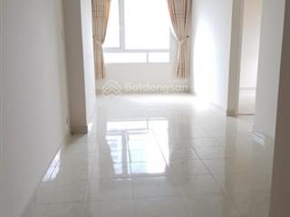 Có sổ hồng  bán căn 1pn 1wc 1 ban công chung cư riverside 90 nguyễn hữu cảnh.  0902 257 *** quỳnh