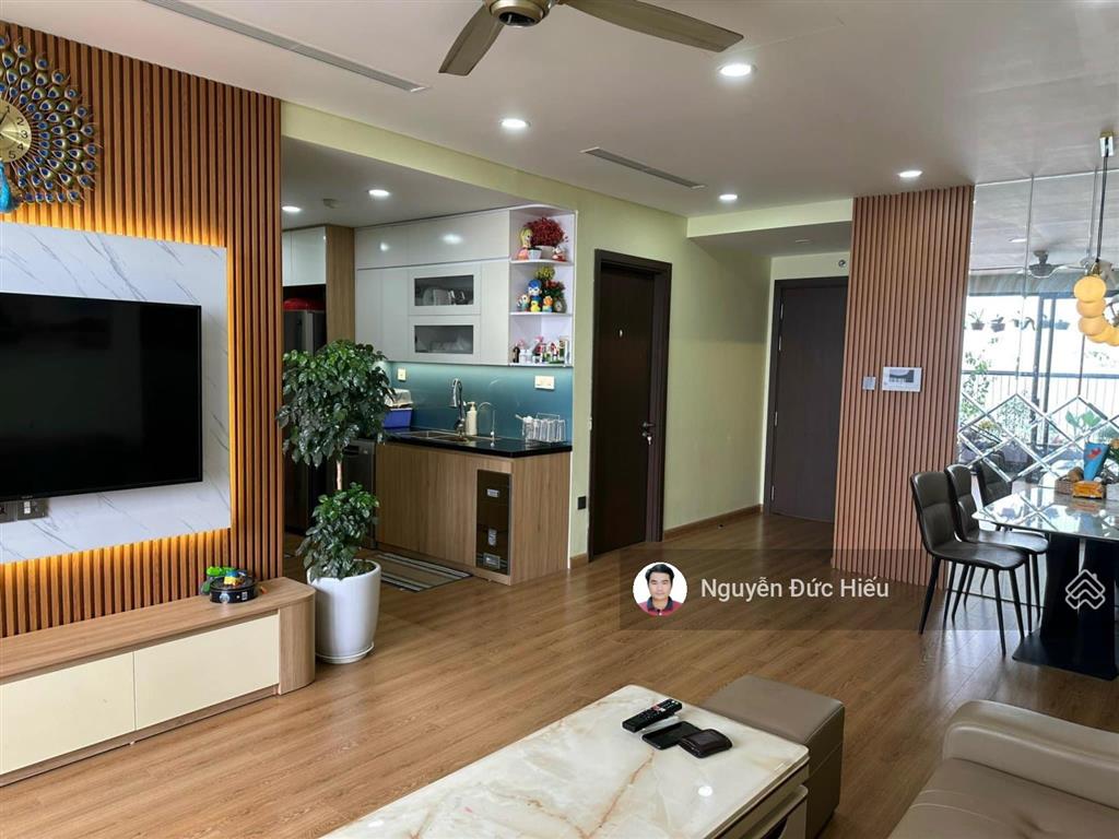 Tôi cần bán chung cư tứ hiệp plaza căn góc 85m2, 3 phòng ngủ, 2 vs nhỉnh 5 tỷ