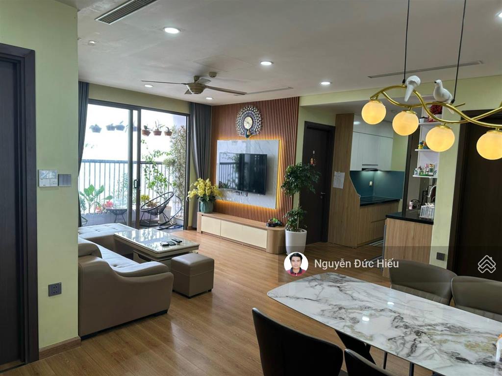 Tôi cần bán chung cư tứ hiệp plaza căn góc 85m2, 3 phòng ngủ, 2 vs nhỉnh 5 tỷ