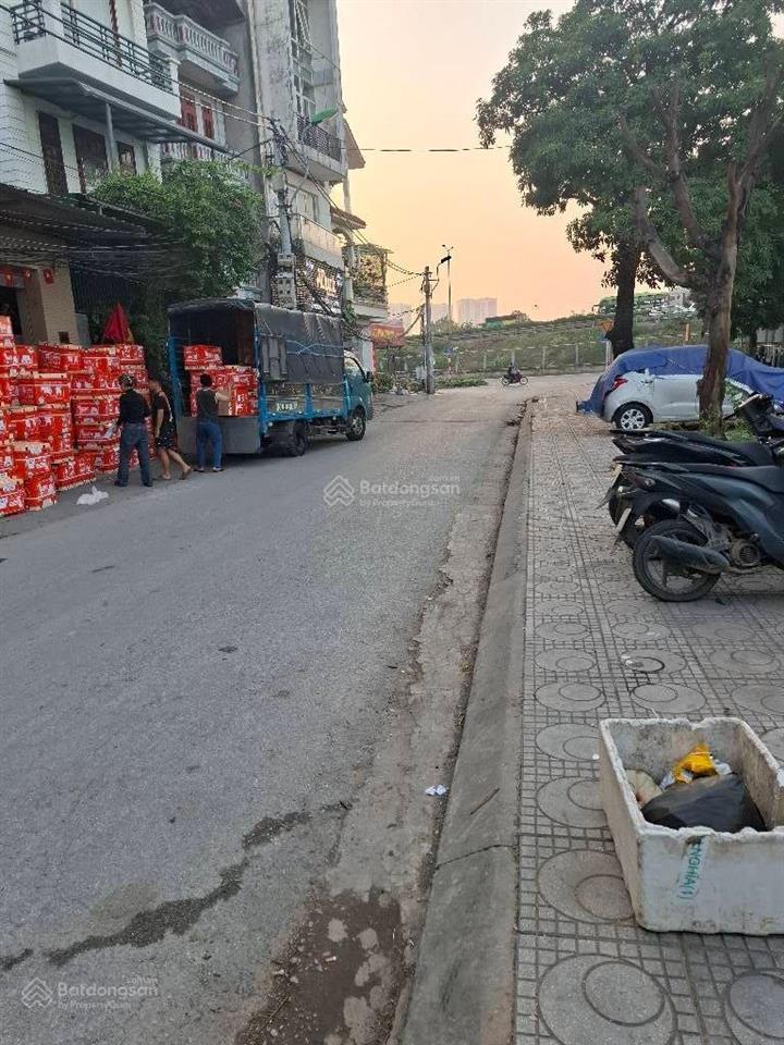 Lô đất vàng, mặt phố khuyến lương , mặt tiền rộng diện tích 300 m giá chào 28 tỷ