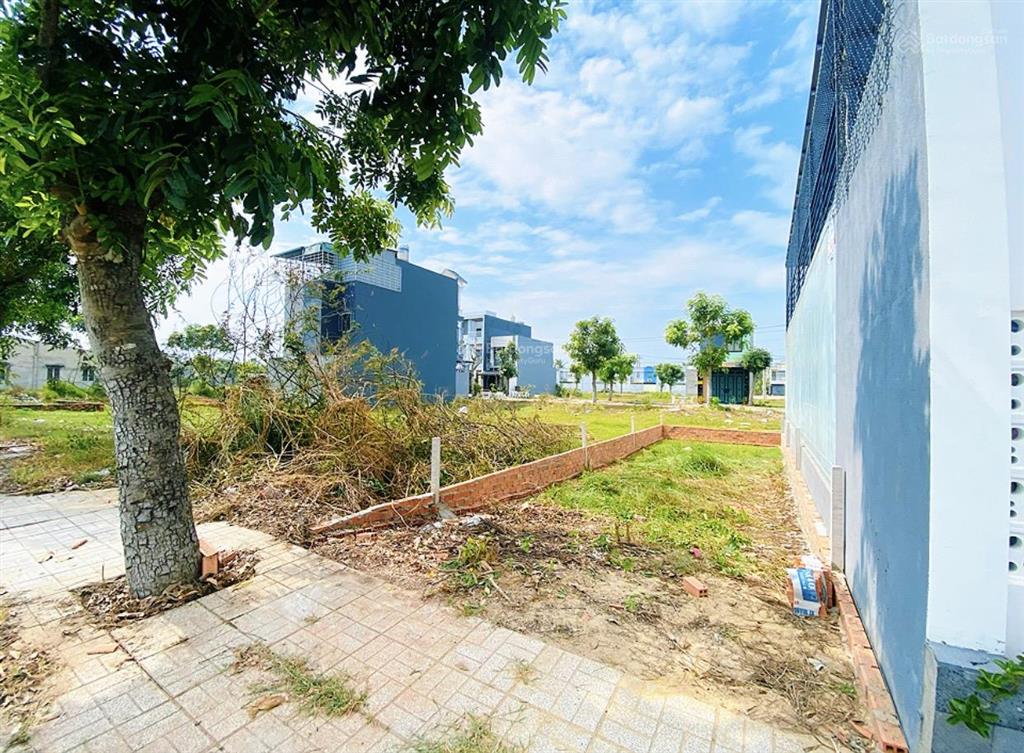 Bán đất cát tường phú sinh giá rẻ dt  4x15=60m2 shr giá  890tr bao hết chủ đã xây ranh sạch đẹp