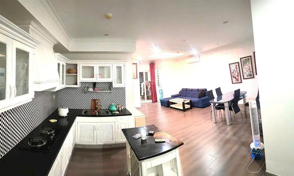 Căn hộ 93m2, 3p ngủ, chung cư ruby tân bình giá 10,5tr