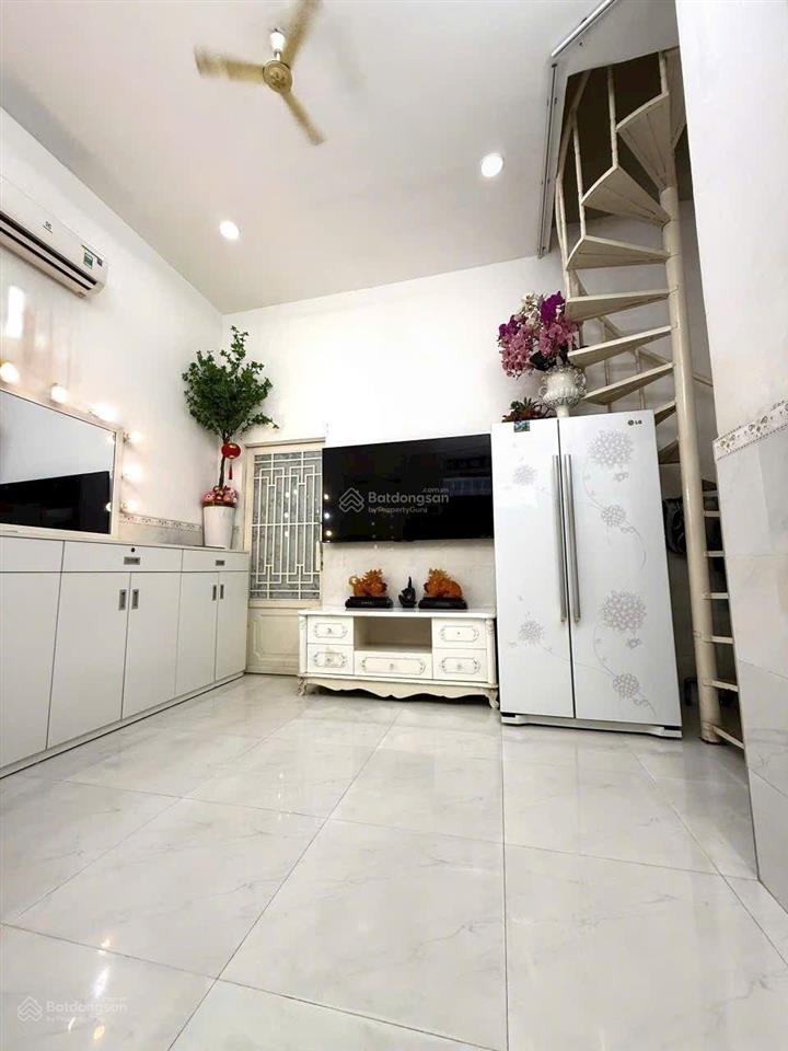 Cho thuê nhà lý thái tổ, q10  2pn  vừa ở vừa kdol