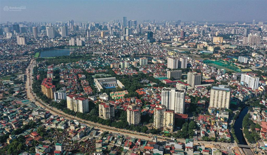 Cần tiền bán gấp lô đất tại đại kim định công mở rộng (mt 6m và 6.5m). giá 63tr/m2