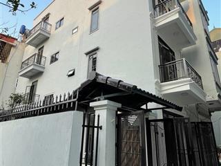 Đất vuông vắn, ô tô vinfast, kia morning đỗ cửa, nhà mới toanh, ngõ thông thoáng, sinh 2 con trai