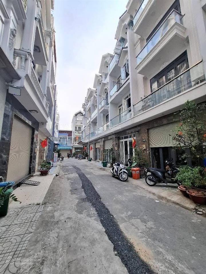 2 tỷ 200 bán nhà nguyễn suý, tân phú 55m2 full nội thất. cho thuê 18  20tr / tháng trong khu vực