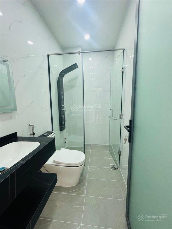 Bán nhà mặt tiền 120m2 đường phan văn hớn nhỉnh 12 tỷ  kinh doanh tốt .