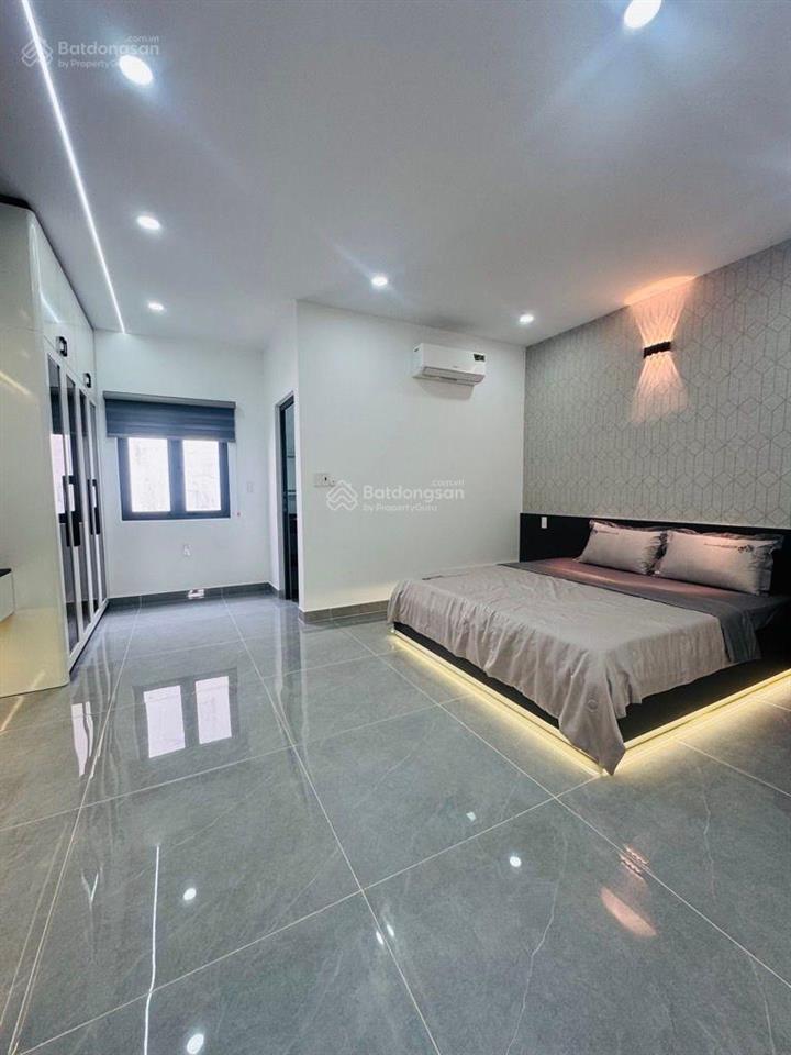 Bán nhà mặt tiền 120m2 đường phan văn hớn nhỉnh 12 tỷ  kinh doanh tốt .