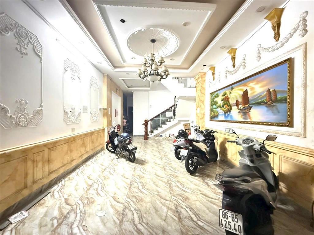 Du học bán gấp nhà 4 tầng 105m2 cn ngay cv làng hoa q. gò vấp 10 pn giá 9,35 tỷ tl