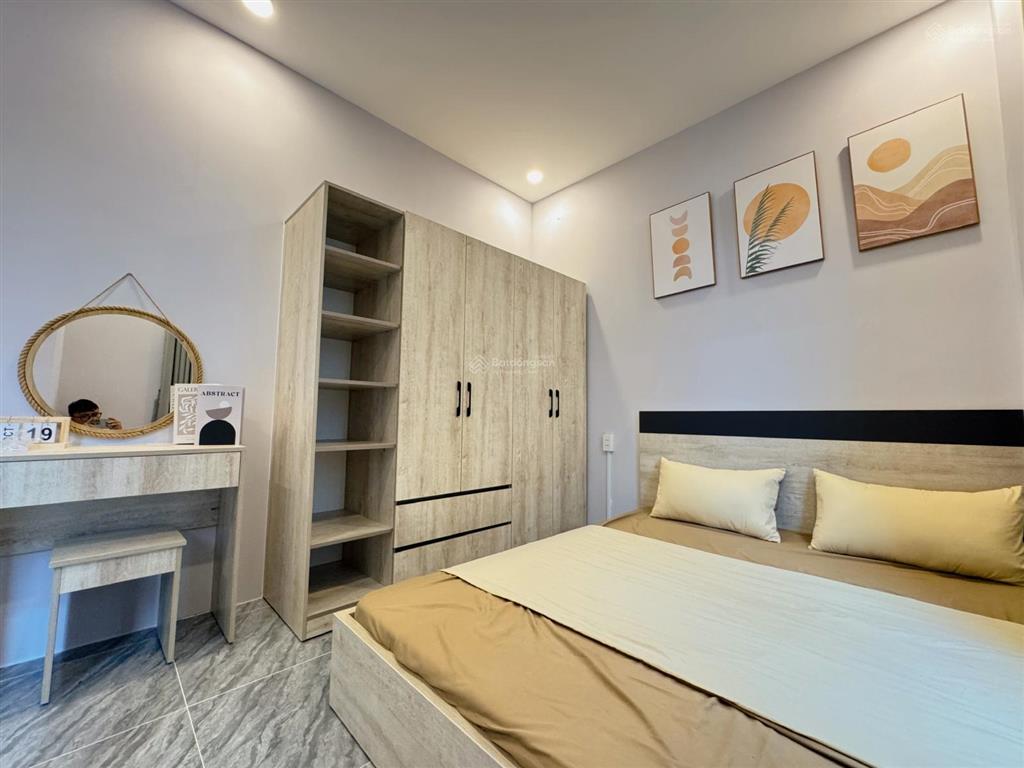 Cho thuê gấp cc mini 1pn, 1wc, 45m2, ban công thoán mát, giá 9,8 triệu tại đoàn văn bơ, q4, hcm