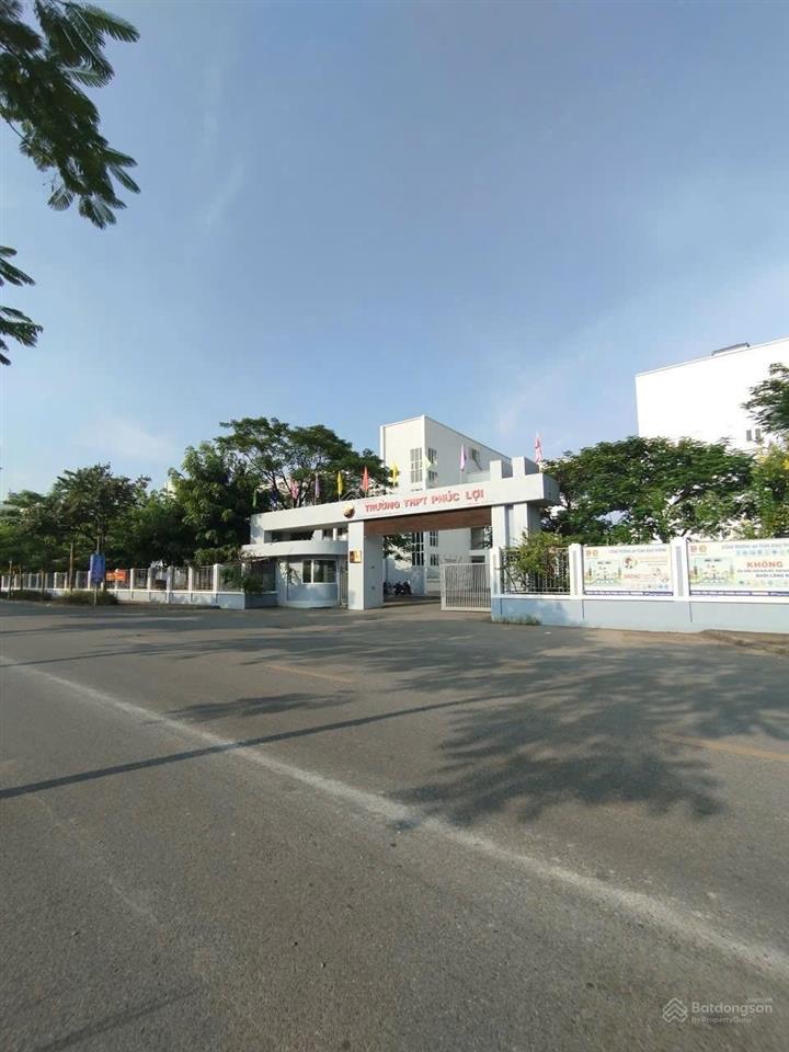 Đất phúc lợi 60m2, lô góc 10.8 tỷ, đường ô tô thông