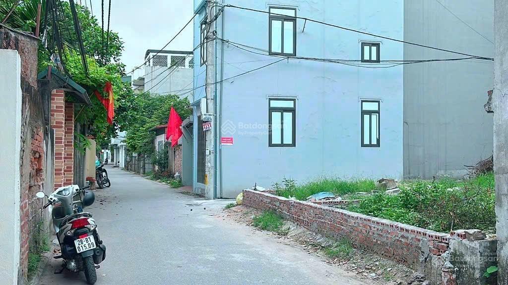 Đất phúc lợi 60m2, lô góc 10.8 tỷ, đường ô tô thông