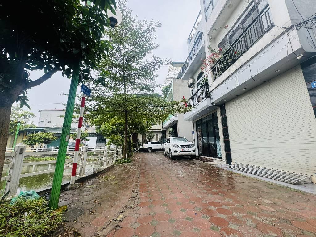 Nhà đẹp view hồ phúc lợi, 62m2, ô tô thông tránh, chào 15.3 tỷ