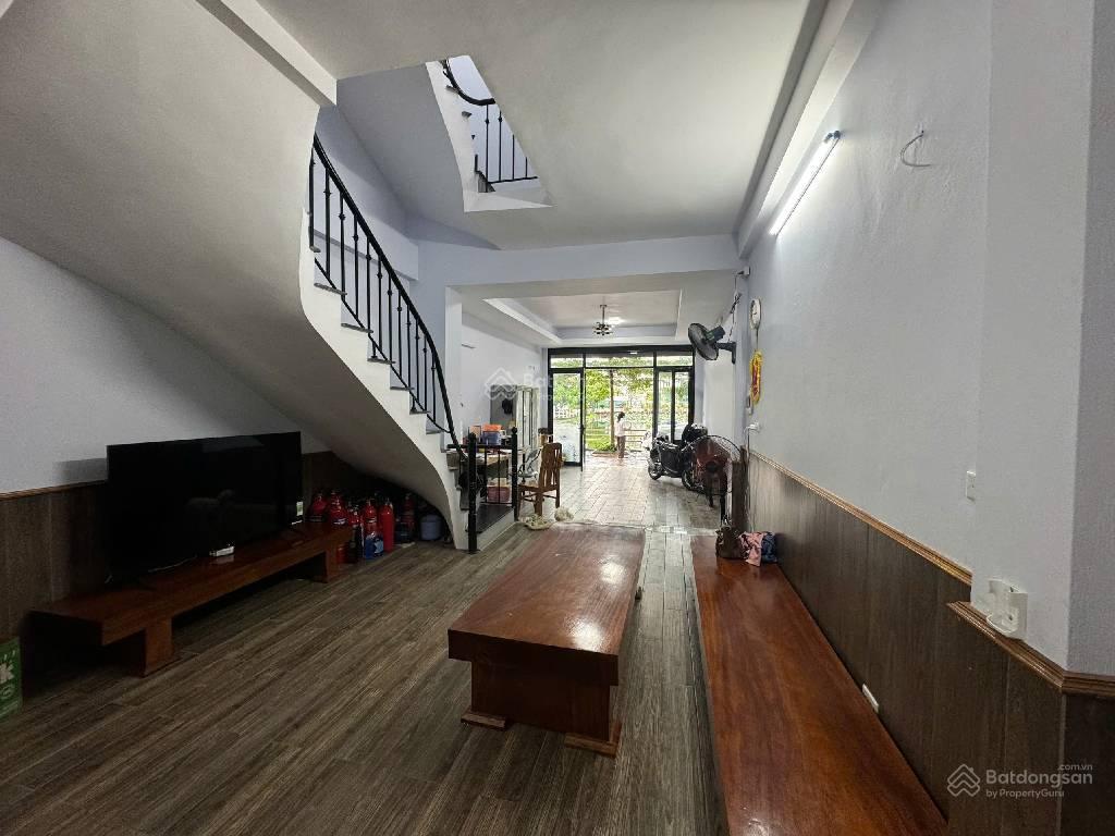 Nhà đẹp view hồ phúc lợi, 62m2, ô tô thông tránh, chào 15.3 tỷ