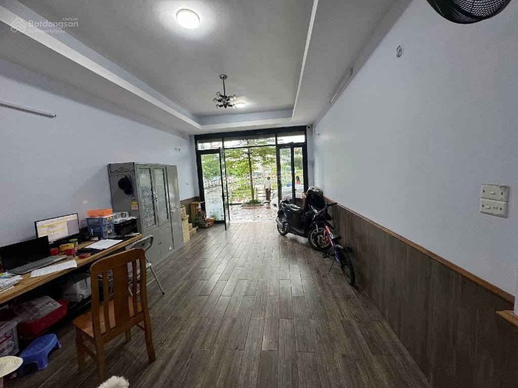 Nhà đẹp view hồ phúc lợi, 62m2, ô tô thông tránh, chào 15.3 tỷ