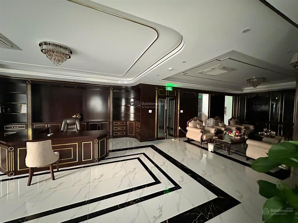 Bán toà nhà văn phòng kinh doanh 12x22m, đúc hầm + 6 tấm, giá 76,8 tỷ tl!