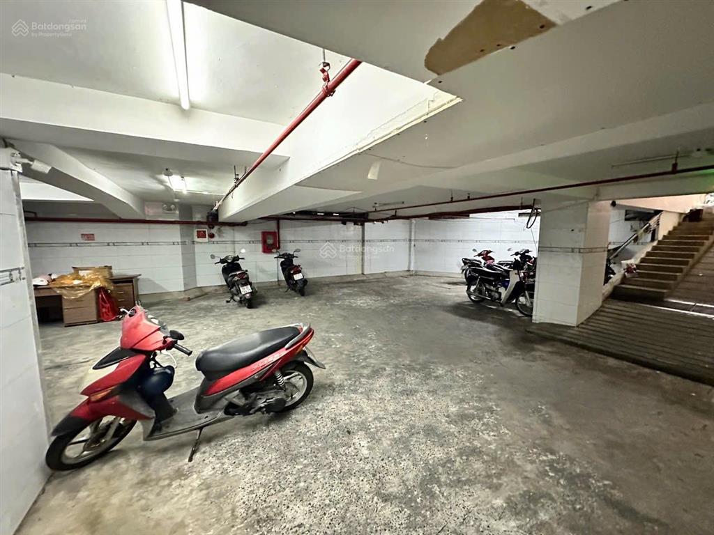 Bán toà nhà văn phòng kinh doanh 12x22m, đúc hầm + 6 tấm, giá 76,8 tỷ tl!