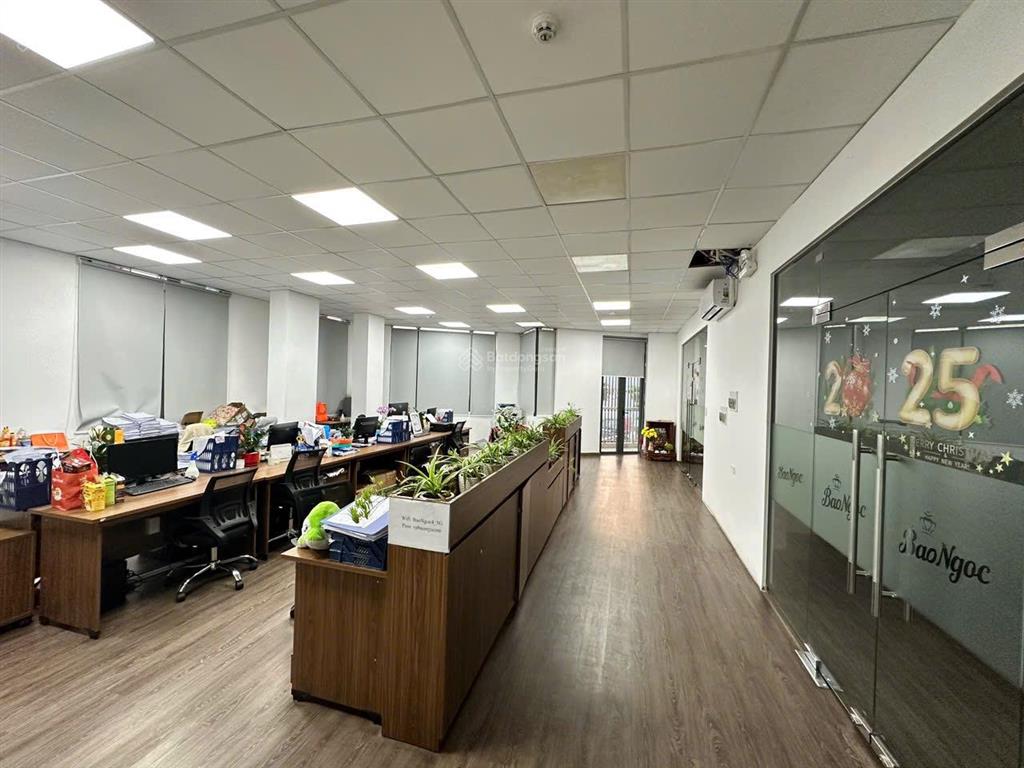 Bán toà nhà văn phòng kinh doanh 12x22m, đúc hầm + 6 tấm, giá 76,8 tỷ tl!
