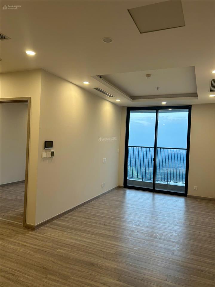 Cần bán nhanh căn sky forets 74m thong thuỷ, nhà mới chưa ai ở , bán 6ty3 bao thuế phí