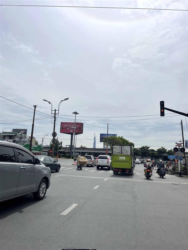 Giảm 400 triệu nhà 2 mặt tiền hẻm xe tải 101m² hiệp bình chánh, giá tốt 11.3 tỷ gần gigamall