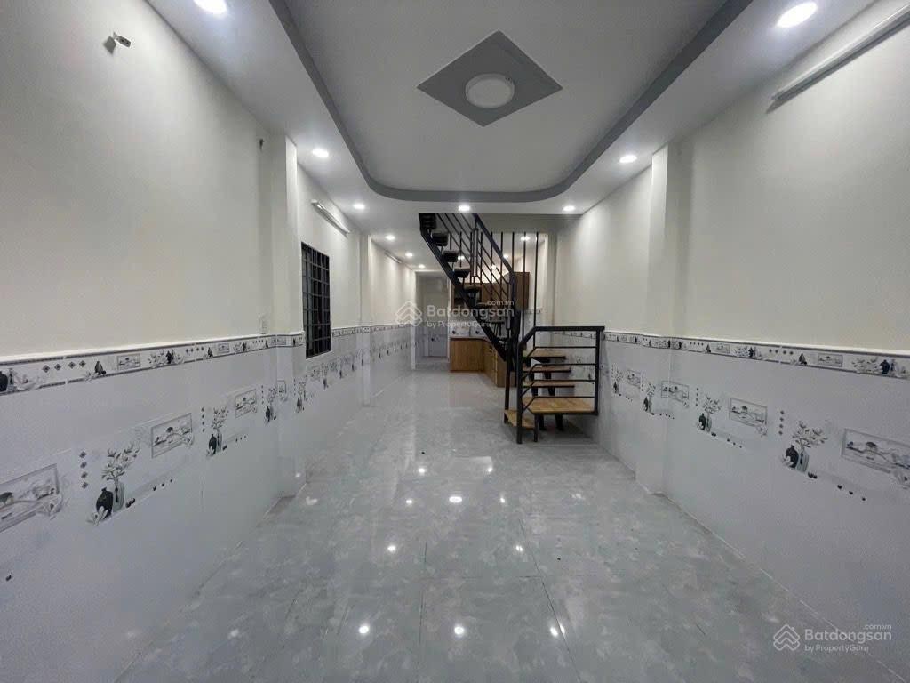 Chủ gấp bán  nhà mt 2 tầng  võ văn ngân  chợ thủ đức