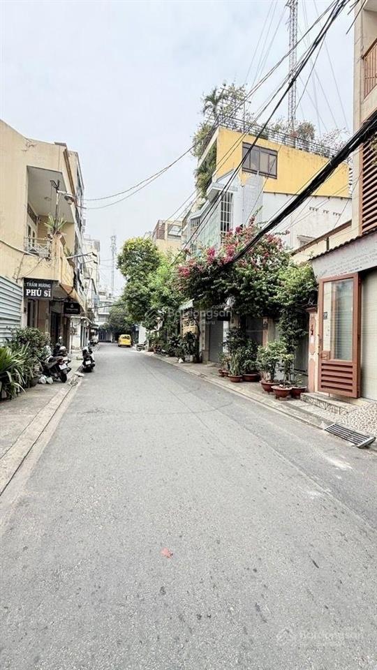 Tân phú giáp tân phú  gần khu bàu cát  nhà 3 tầng 51m2  hẽm 8m nhựa thông  sổ vuông đẹp  8.2t