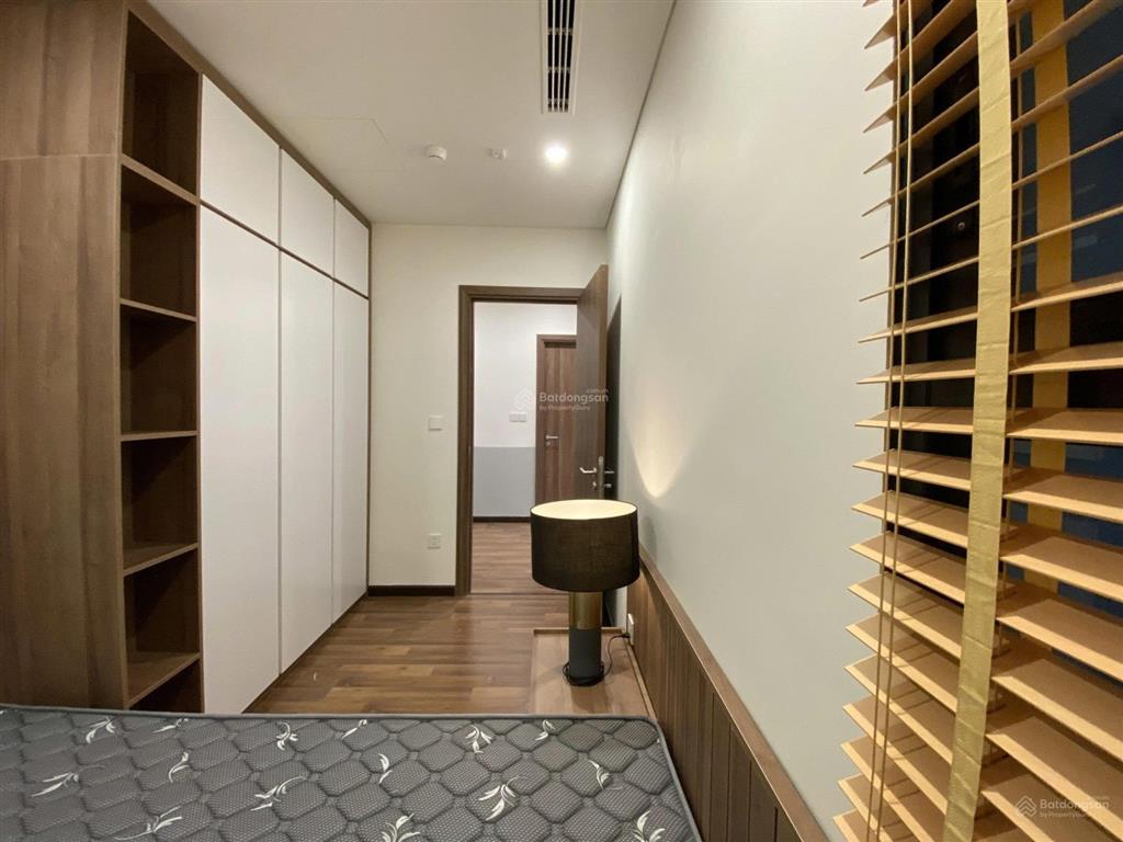 Em thùy cư dân cho thuê ch mipec rubik 360, 23,0 triệu, 108m2, 3pn 2wc, nội thất full