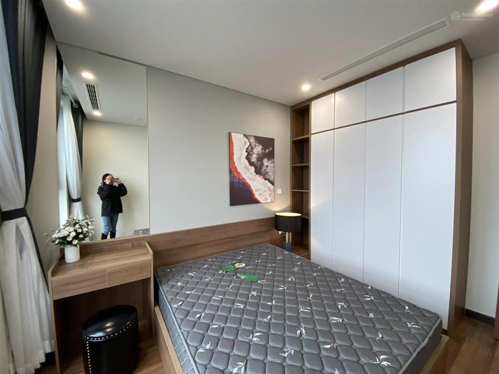 Em thùy cư dân cho thuê ch mipec rubik 360, 23,0 triệu, 108m2, 3pn 2wc, nội thất full