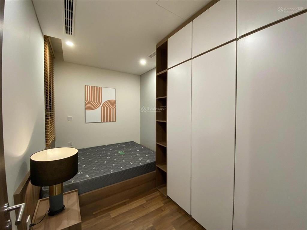Em thùy cư dân cho thuê ch mipec rubik 360, 23,0 triệu, 108m2, 3pn 2wc, nội thất full