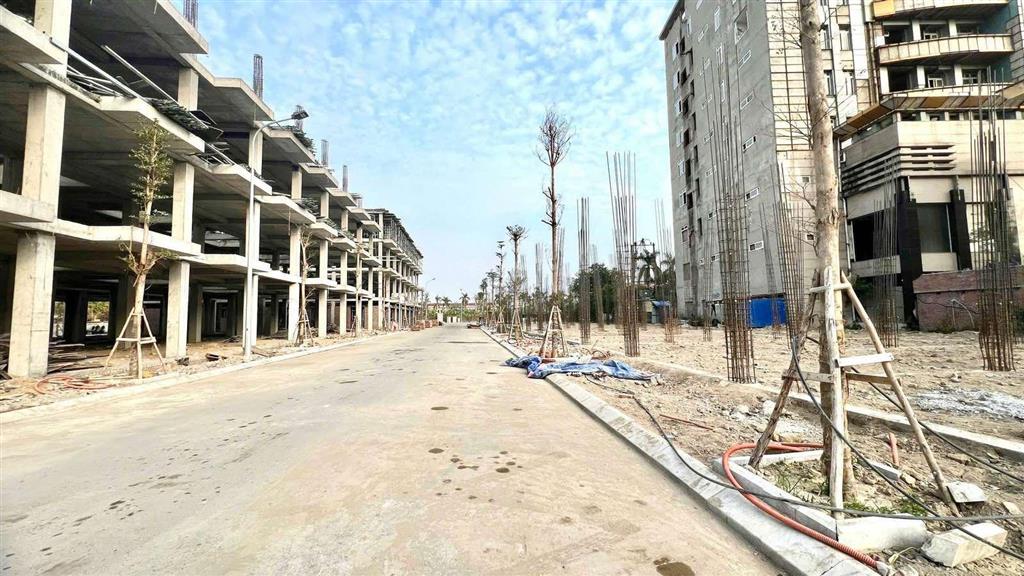 Bán shophouse cạnh ubnd hồng bàng, hải phòng. full giá 6tỷx sẵn sổ/ kinh doanh ngay