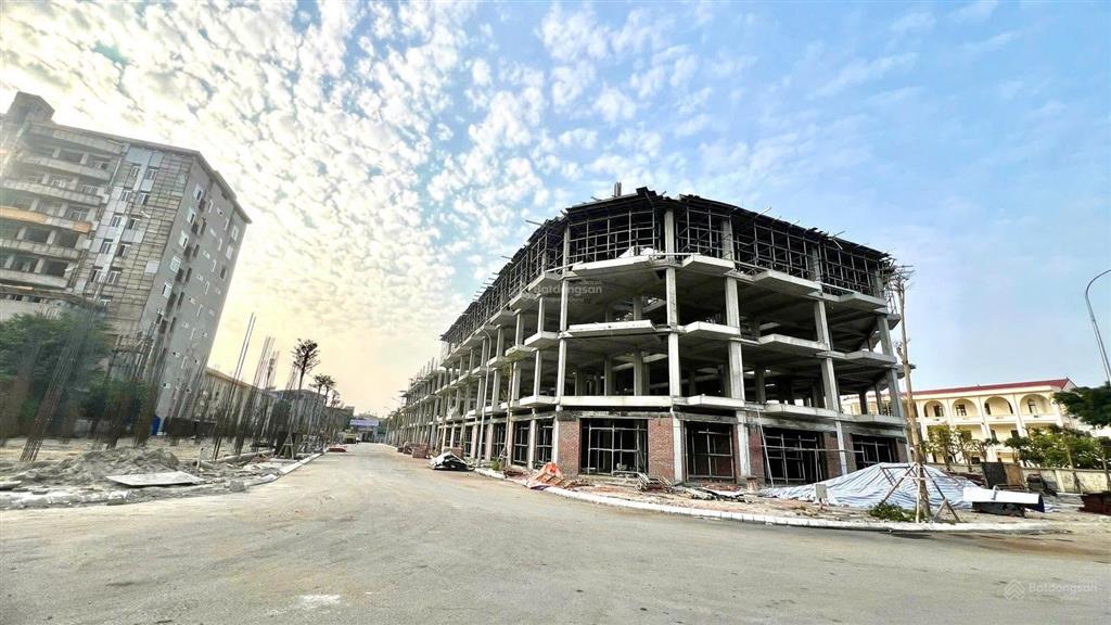 Bán shophouse cạnh ubnd hồng bàng, hải phòng. full giá 6tỷx sẵn sổ/ kinh doanh ngay