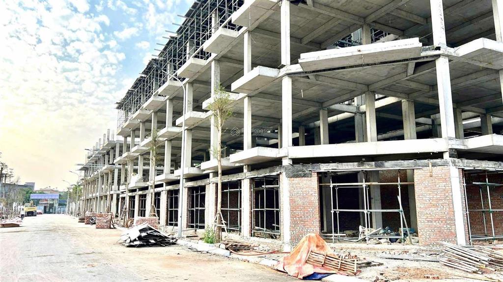 Bán shophouse cạnh ubnd hồng bàng, hải phòng. full giá 6tỷx sẵn sổ/ kinh doanh ngay