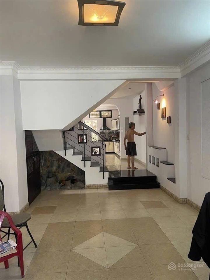 [3tỷ5] chính chủ bán nhà đường lê văn việt, thủ đức  gần vincom. đường 5m, 65m2  đang cho thuê